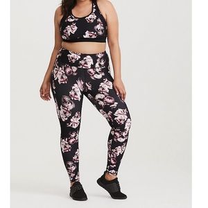 Black floral active leggings